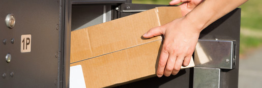 Frais de port : le SLF, le SDLC et la Fnac condamnent les propos d’Amazon