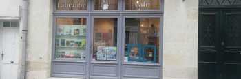 exterieur-librairie.jpg